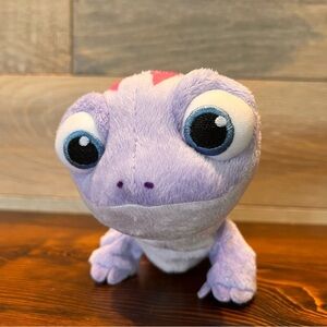 Disney Bruni Walk Glow Frozen 2 Fire Spirit Bruni The Salamander Toy Test Lights